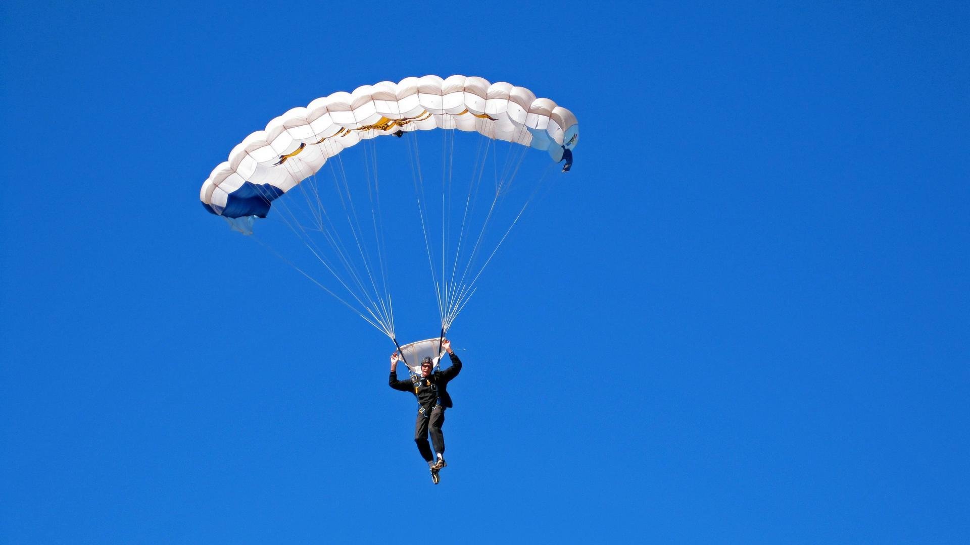 爱游戏中国官方网站平台-安哥拉男篮在非洲锦标赛中蝉联冠军，篮球强国再发威